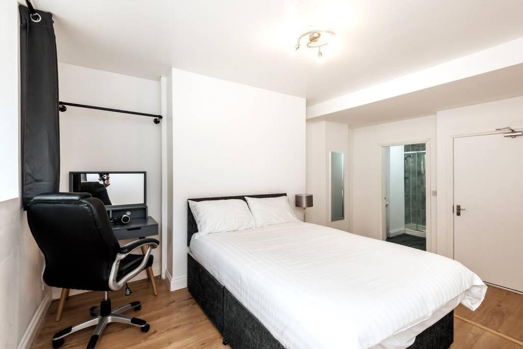 Liverpool City Centre - Fabulous 3 En-Suite Bedrooms - Sleeps 10 People المظهر الخارجي الصورة